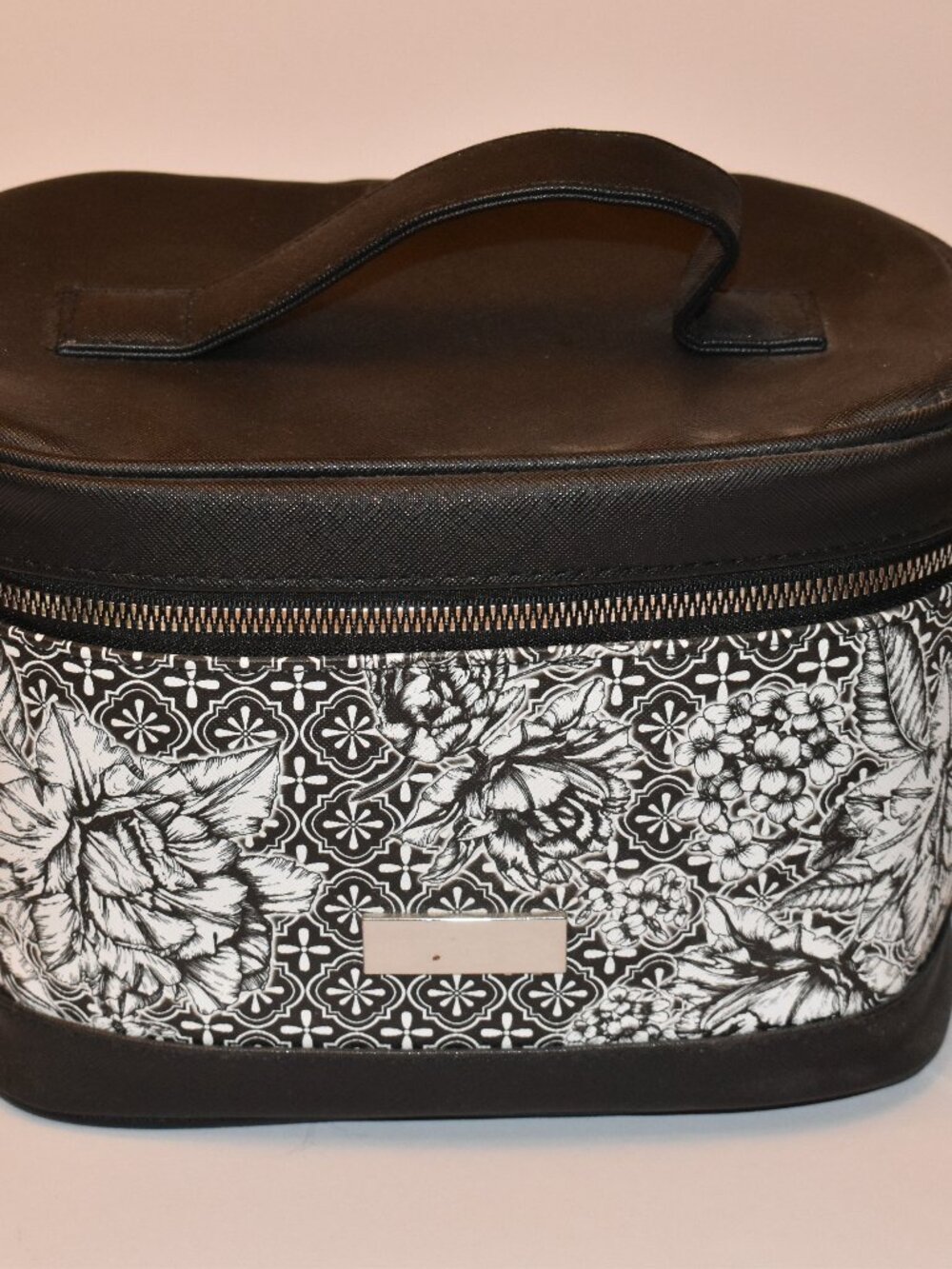 NWT Travel Cosmetic Vanity Make-up bag